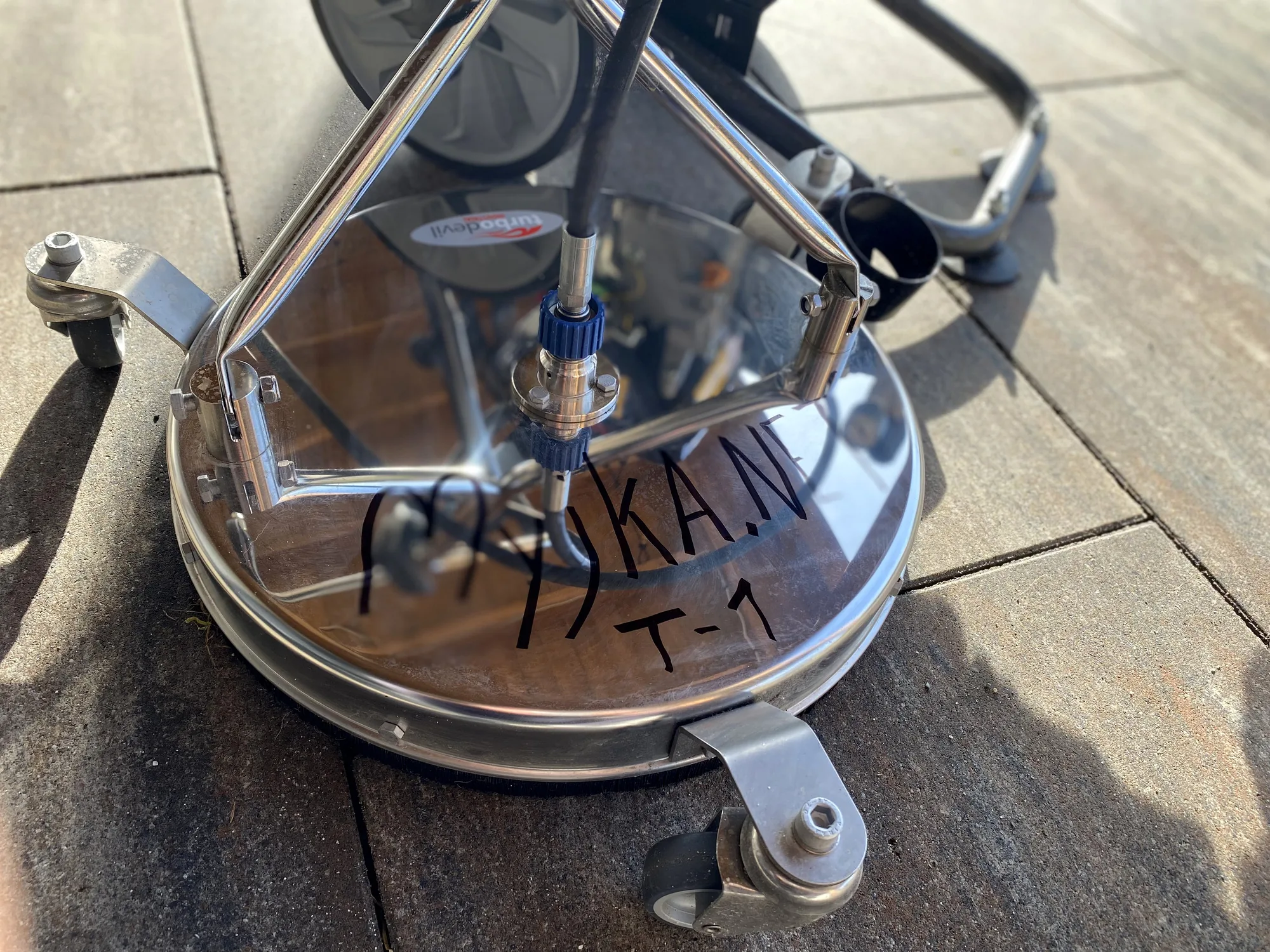 Myjka ciśnieniowa COMET - ujęcie 2