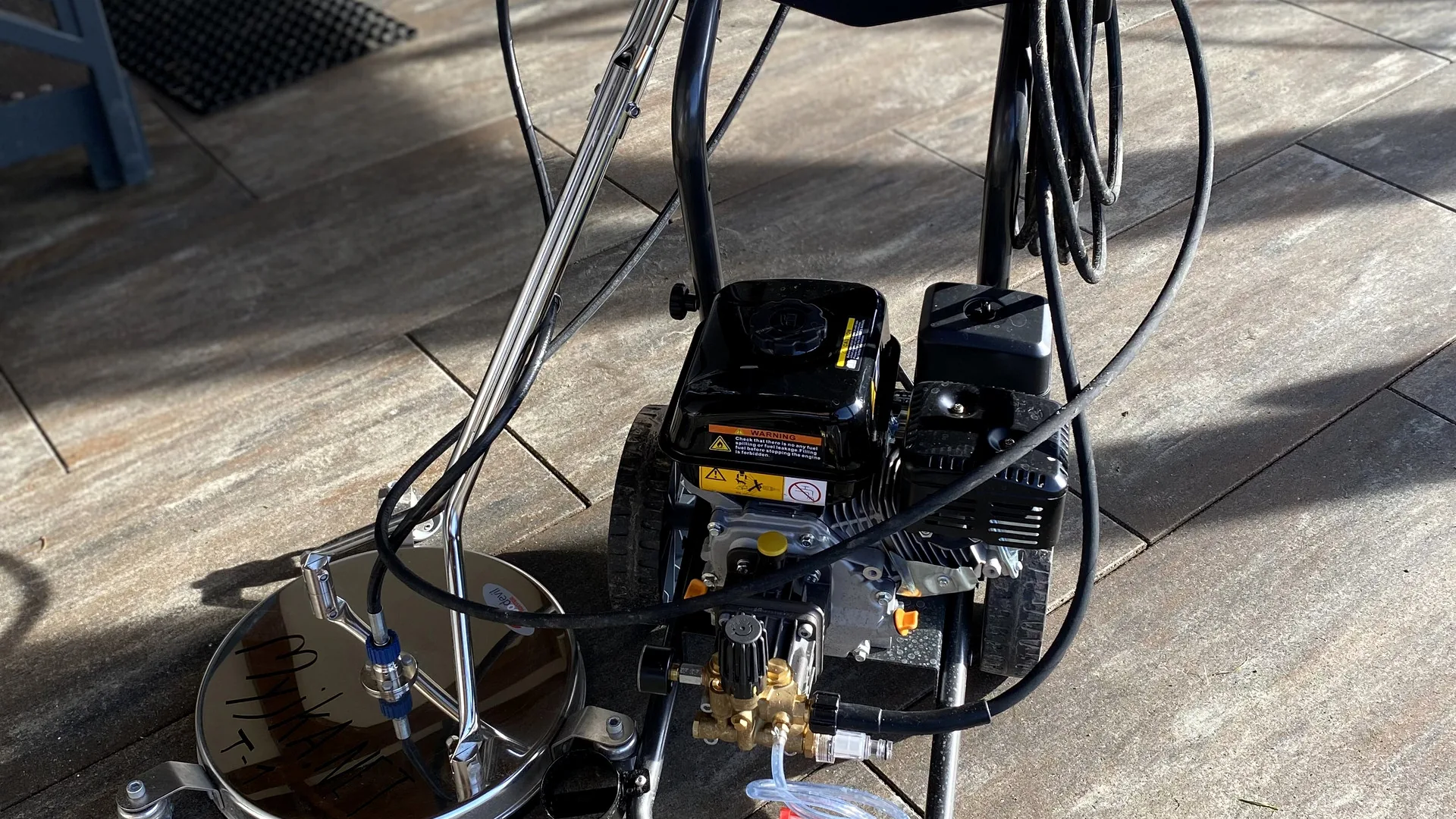 Myjka ciśnieniowa - zdjęcie główne